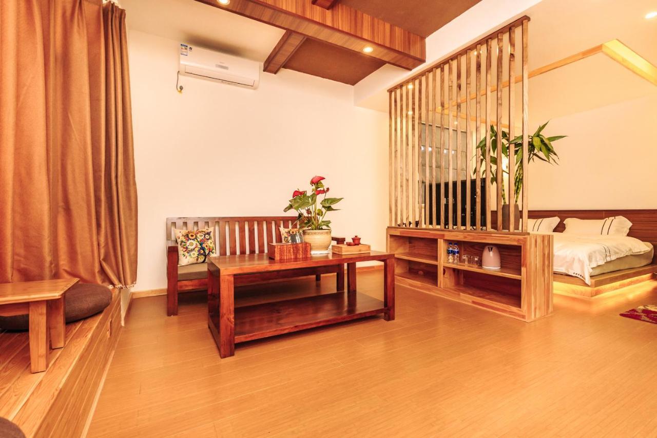 Summer Flowers Inn 다리 외부 사진